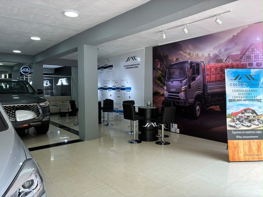 Exhibición Boutique Colonia Tovar