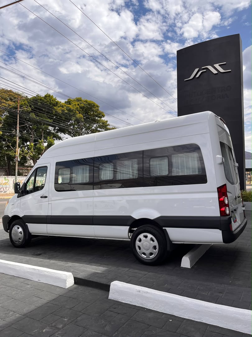 JAC Sunray V6 Vista 2